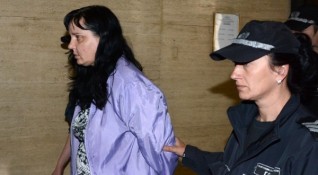 На 18 години лишаване от свобода беше осъдена акушерката Емилия