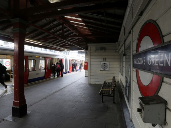 Лондонската транспортна администрация съобщи, че е отворила отново метростанцията в