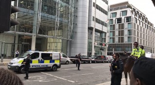 Британската полиция евакуира част от Лондонското Сити след сигнал за