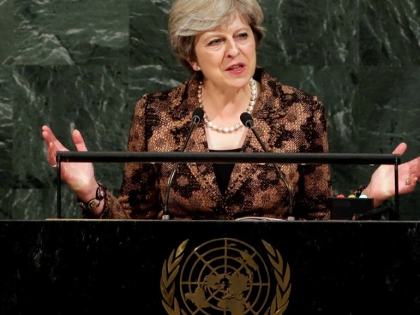 Министър-председателката на Великобритания Тереза Мей призова за по-твърди действия за