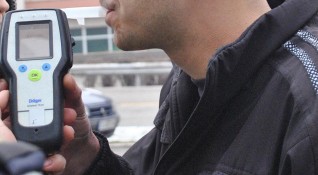 36 годишен мъж от Бургас е задържан да кара пиян съобщи