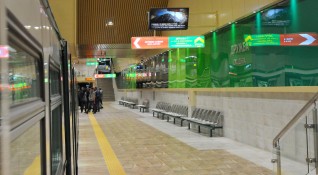 Възстановено е движението на метрото в участъка от стадион Васил