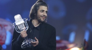 Салвадор Собрал победителят в конкурса Евровизия 2017 беше настанен в