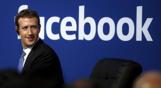 Руските власти заплашиха да блокират американската социална мрежа Facebook през