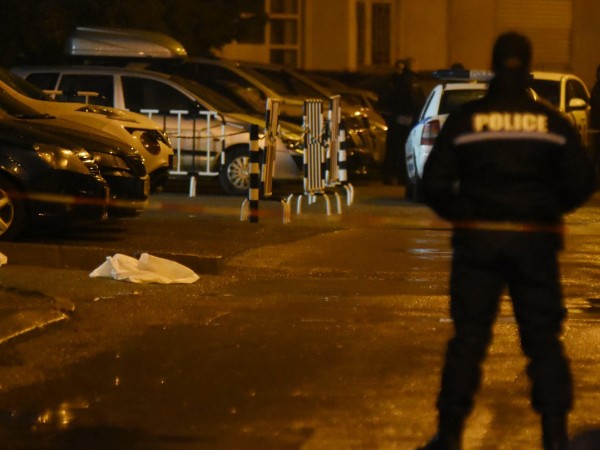 Въоръжени нападатели нападнаха и ограбиха денонощен инкасо център в София.