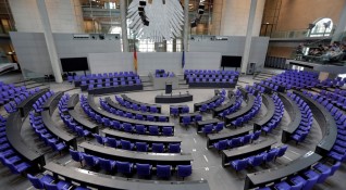 В новия германски парламент бяха избрани повече депутати от мигрантско