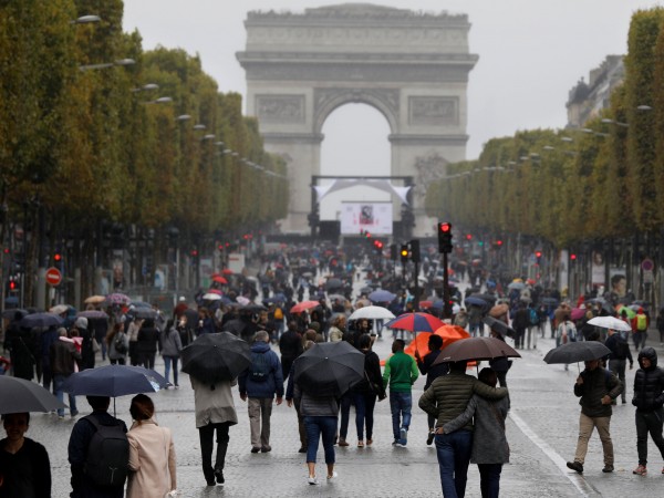Париж диша, днес е ден без автомобили във френската столица,