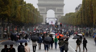 Париж диша днес е ден без автомобили във френската столица