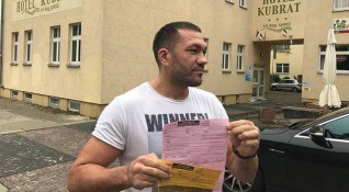 Българската звезда в професионалния бокс Кубрат Пулев премина през внезапна