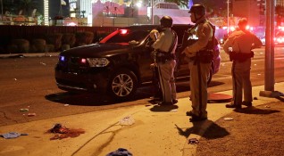Жертвите на стрелбата в Лас Вегас вече са 58 а