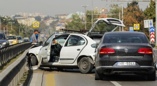 Поредна верижна катастрофа затапи бул Цариградско шосе в София тази
