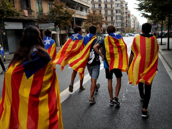 Каталунските сепаратисти декларираха победа на обявения от Испания за незаконен