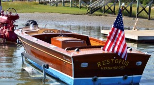 Моторна лодка принадлежала на президента Джон Ф Кенеди1 бе продадена