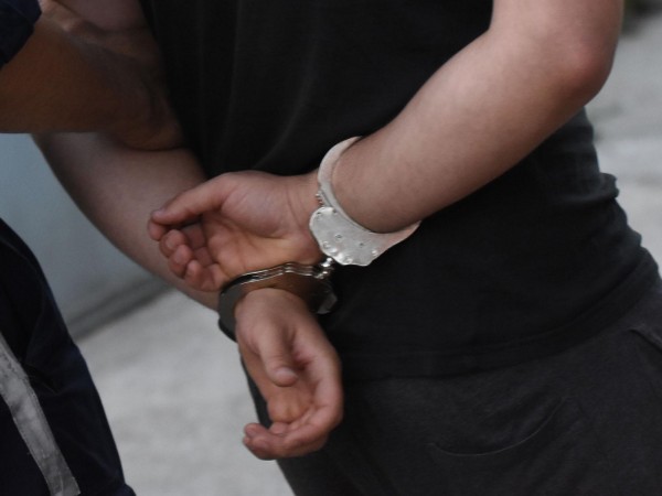 Само за едно денонощие гръцката полиция арестува 12 българи за
