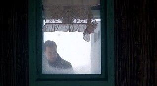 В дълбоките преспи на норвежката зима ни въвежда шведският режисьор