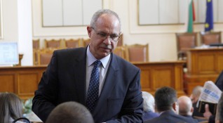 Столът на Антон Тодоров в парламента да остане празен реши