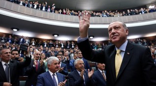 Дипломатическата криза между САЩ и Турция е преувеличена и скоро