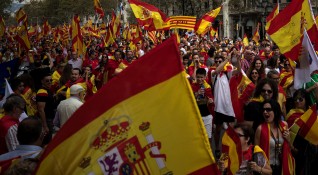Хиляди каталунци които искат областта им да остане в Испания
