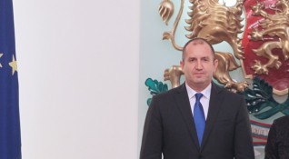 Президентът Румен Радев отново призна за проблеми между него и