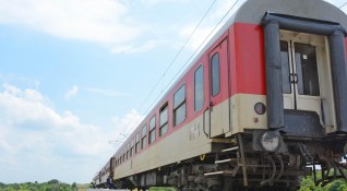 Абсурдна ситуация се разигра в бързия влак от Бургас за