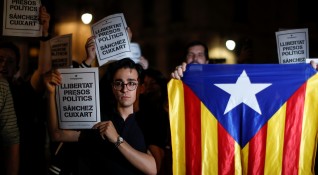 Испанският Върховен съд разпореди предварителен арест за двама лидери на