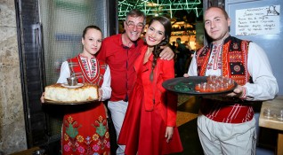 Веси Бонева представи с нестандартна промоция с патриотични нотки видео премиерата