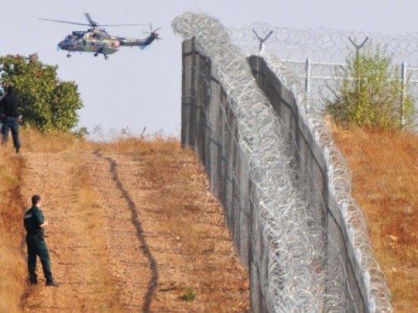 Оградата по българо-турската граница, която бе изградена като мярка срещу