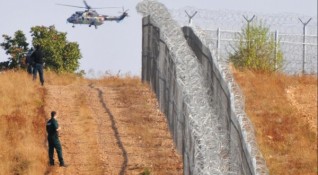 Оградата по българо турската граница която бе изградена като мярка срещу