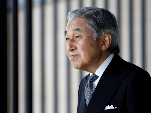 Осемдесет и три годишният император на Япония Акихито ще абдикира