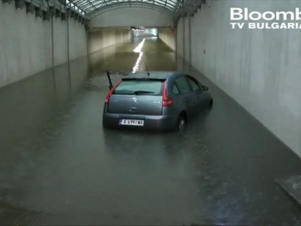 Наводненията в Бургаско взеха жертва. Един човек се е удавил