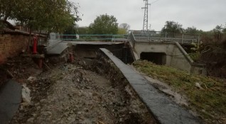 Броят на жертвите от поройните дъждове в Бургаско нарасна на