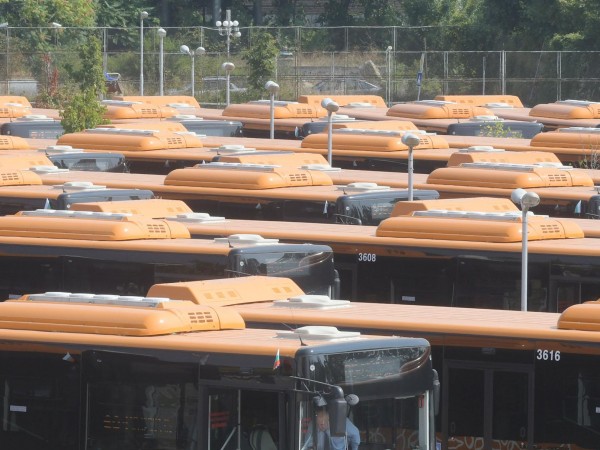 Пуска се временна автобусна линия от "Метростанция Вардар" до Новата