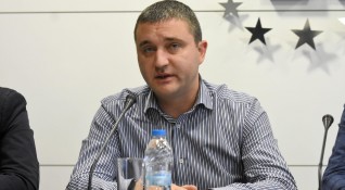 Финансовият министър Владислав Горанов отвърна на критиките на БСП срещу